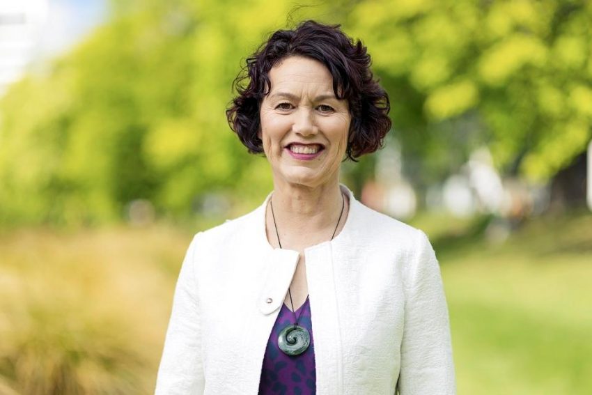 Helping children read and succeed earns top award for UC researcher