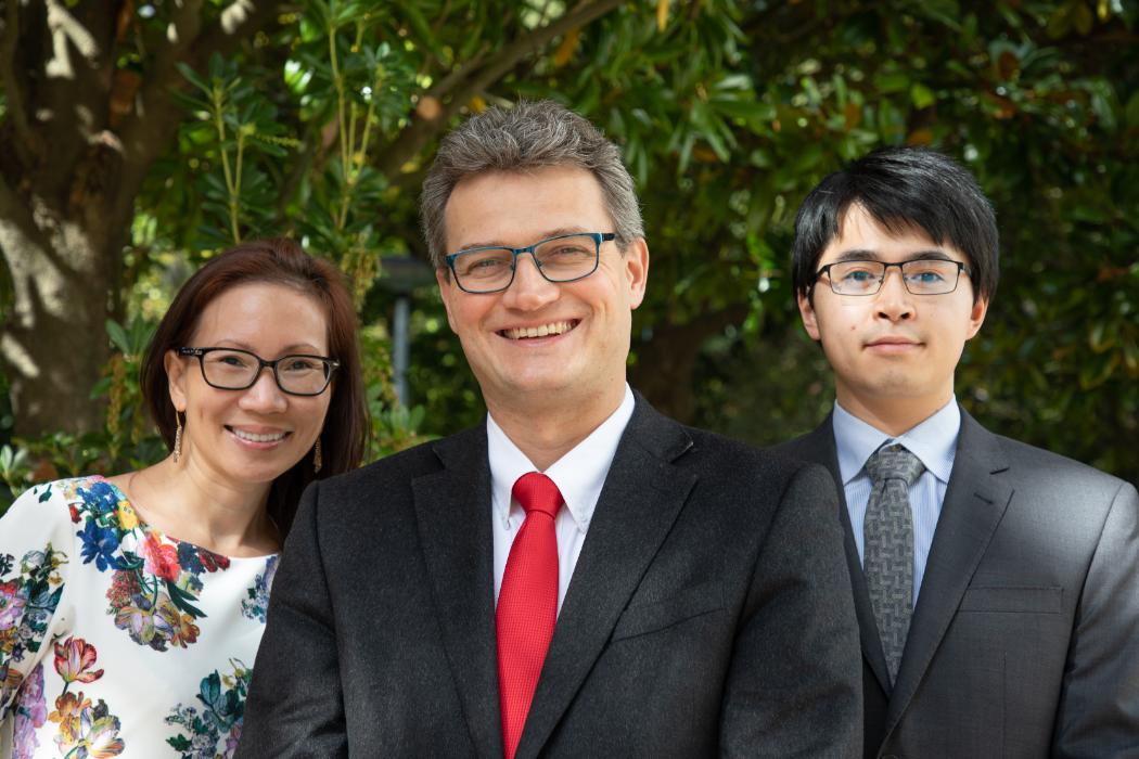 Huong Dang, Jedrzej Bialkowski, Xiaopeng Wei